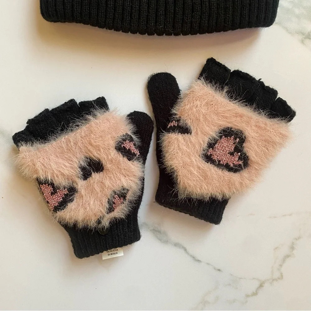 Children’s Place hat and gloves set